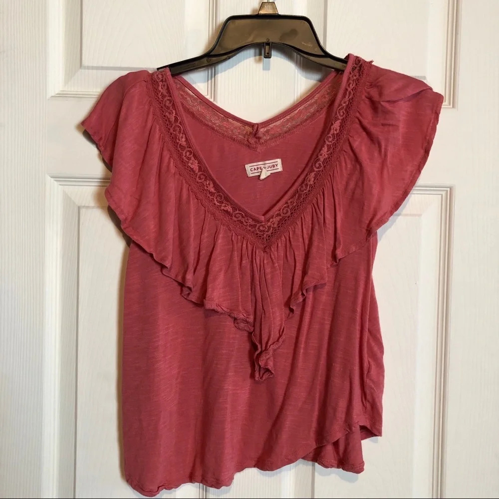 Cape Juby Women’s Small Coral Lace Blouse Lace Accent GUC